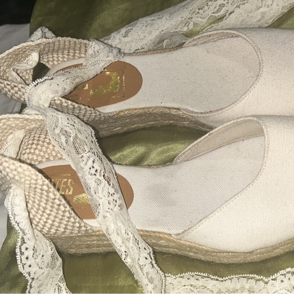 Yutes Lace Up Wedges (Rare & New) - Picture 1 of 10